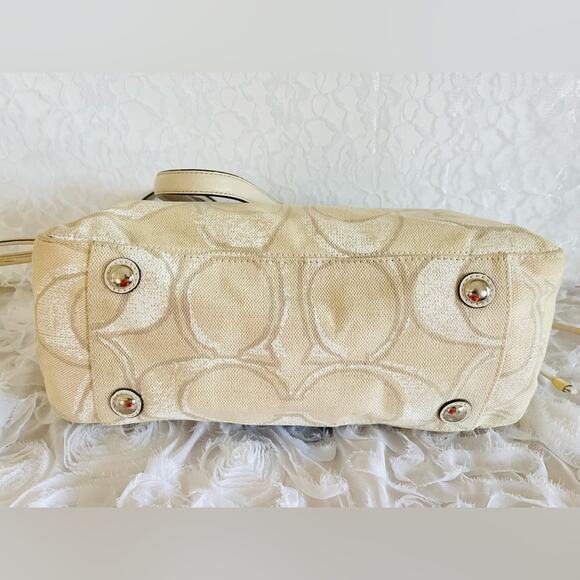 Coach and Four Cream and Black Shoulder Bag - Picture 7 of 10